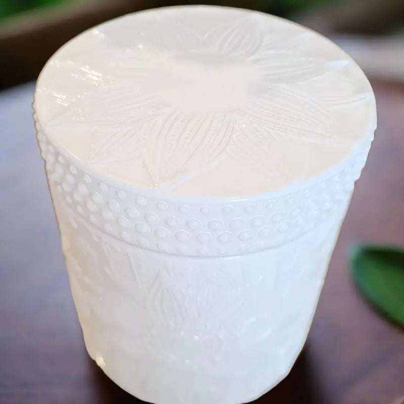 Lotus White Deluxe Soy Candle 400ml in white embossed jar with lid by Kaftans that Bling