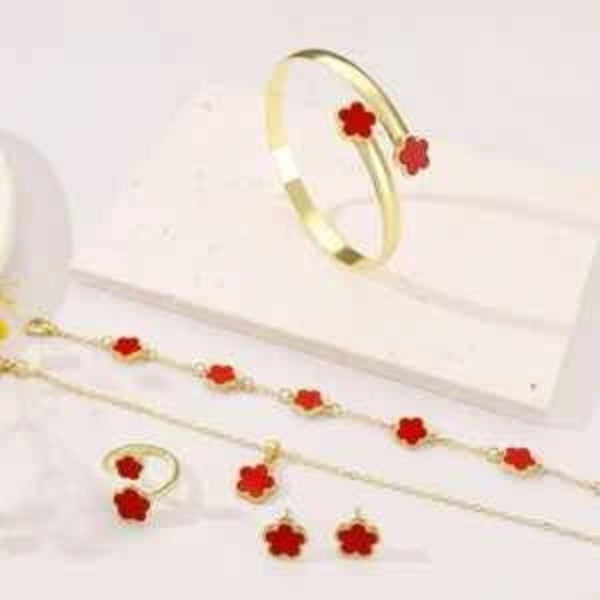 5 Piece Clove 24K Jewellery Set